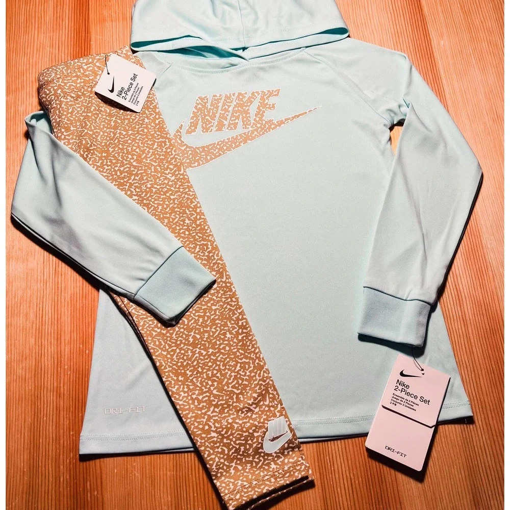 Nike Girl Dri-FIT Tunic and Leggings Set - Picture 7 of 8